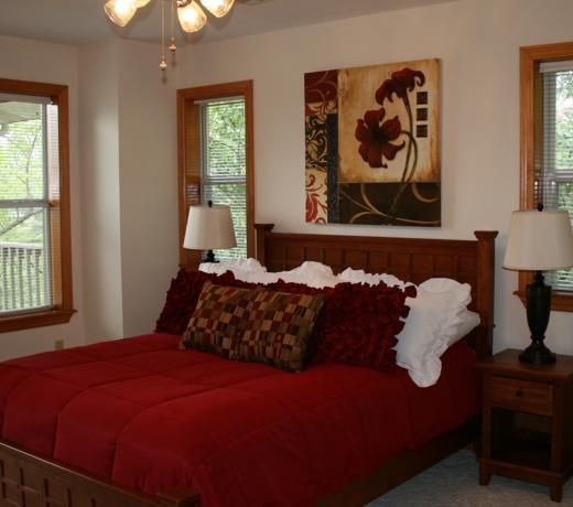 SERENITY HILLTOP RETREAT