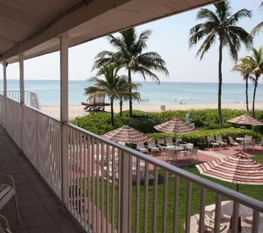 MANTA RAY INN