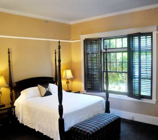 OM Sanctuary Holistic Retreat