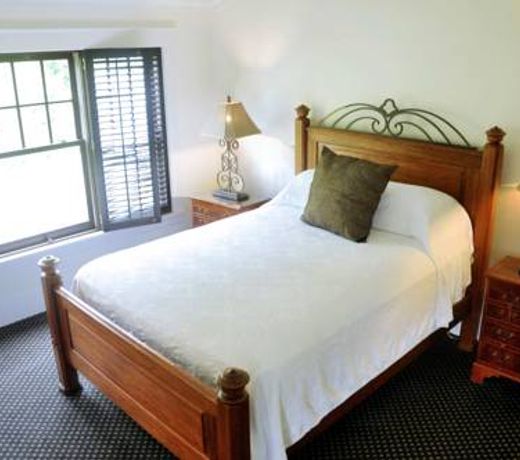 OM Sanctuary Holistic Retreat