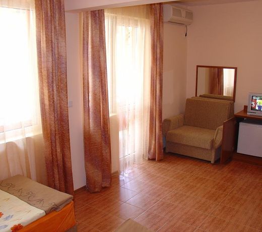 Troy Plaza Hotel