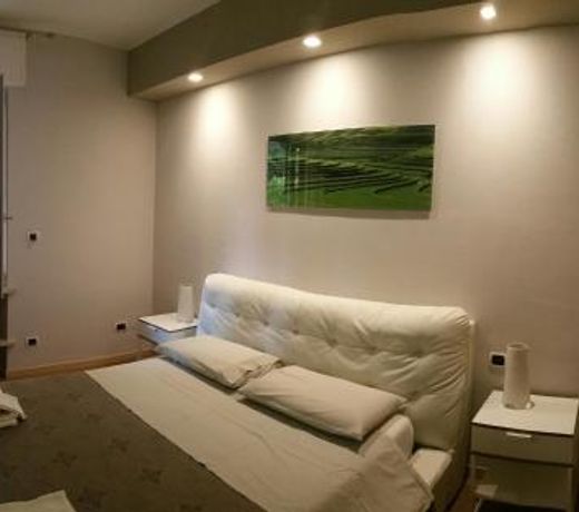 B&B Smart House