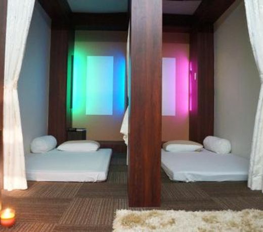 Capsule Hotel 310