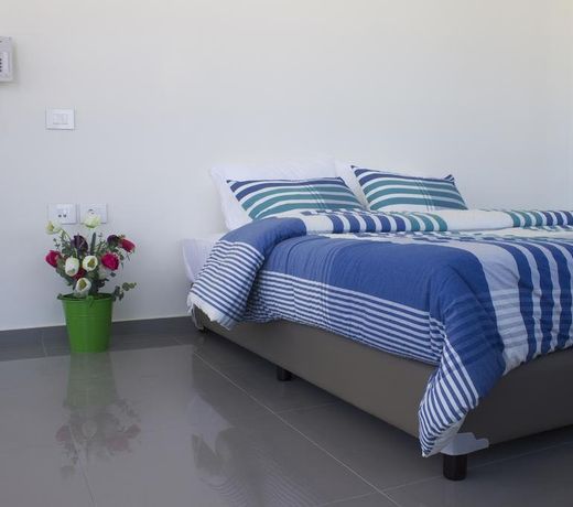 WhiteLace Resort