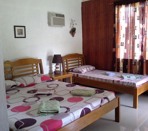 D&B Bluestar Beach Resort