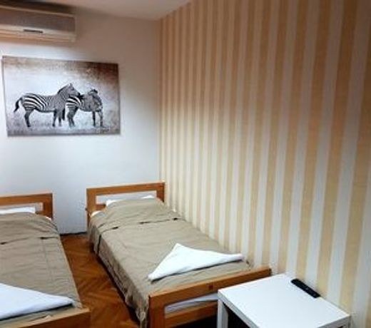 Premium Crown Suites