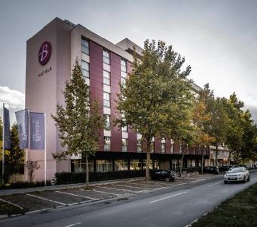 BLEECKER Hotels
