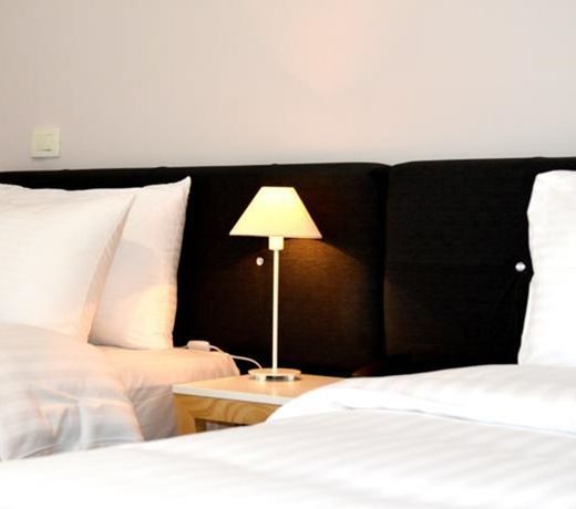 BLEECKER Hotels