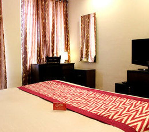 OYO 305 Hotel Rajdeep Palace