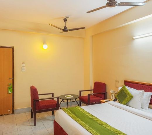 Hotel Saaket Residency - Hotel in Daba Gardens