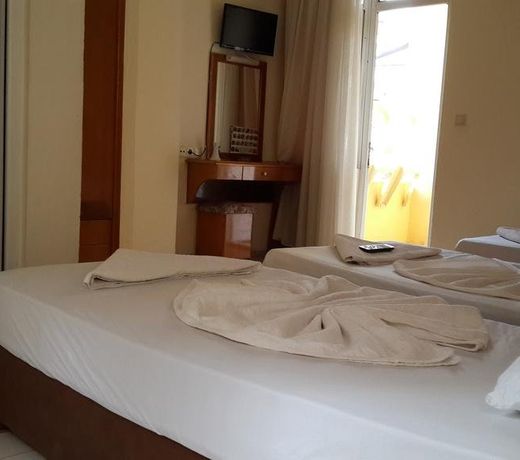 Caner Hotel