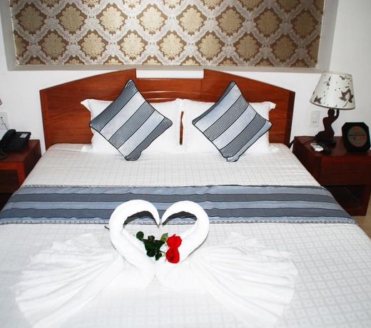 Aura Hotel