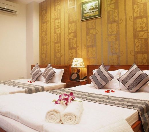 Aura Hotel