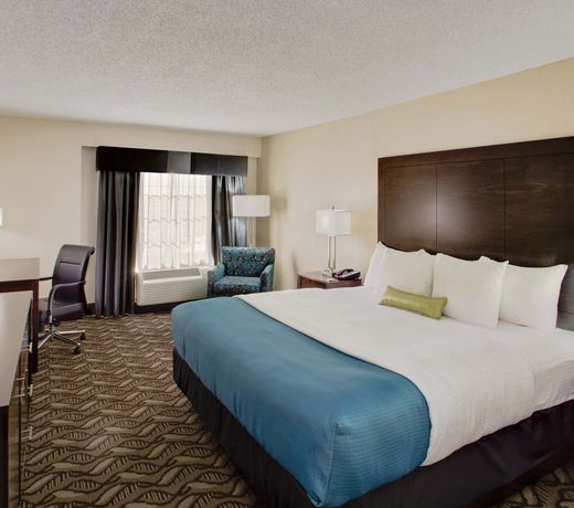La Quinta by Wyndham Springfield