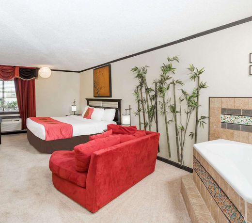 Baymont by Wyndham Des Moines North