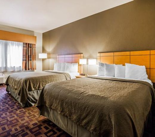 Quality Inn & Suites Des Moines Airport