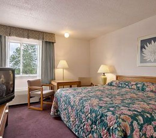 Super 8 by Wyndham Des Moines