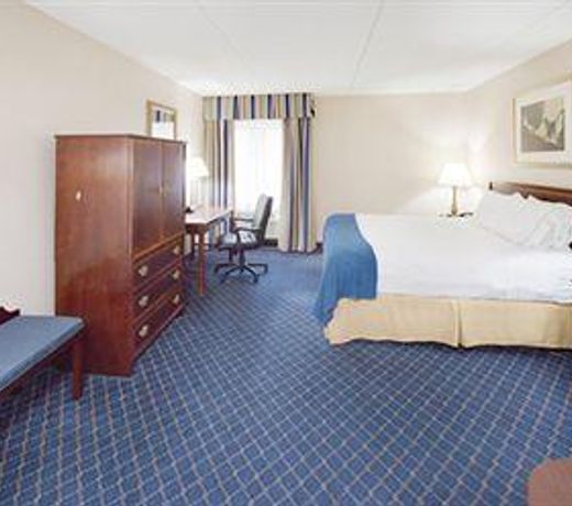 Holiday Inn Express Des Moines-At Drake University, an IHG Hotel