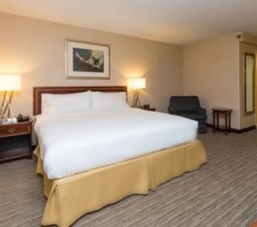 Holiday Inn Express Des Moines-At Drake University, an IHG Hotel