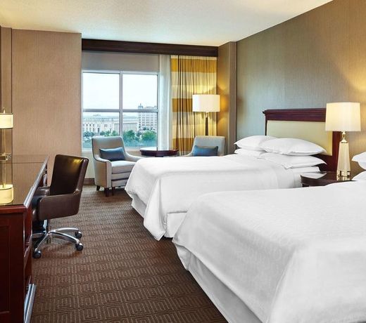 Sheraton Fort Worth Downtown Hotel
