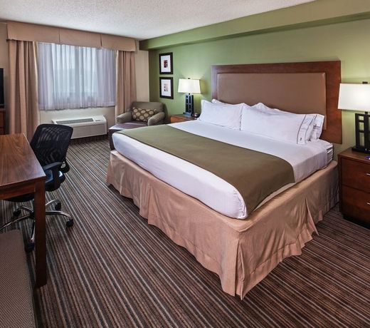 Holiday Inn Express Hotel & Suites Fort Worth Downtown, an IHG Hotel