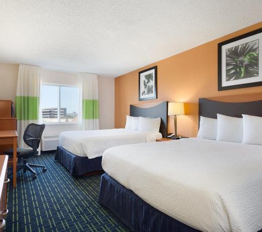 Fairfield Inn & Suites Fort Worth University Drive