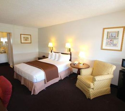 Howard Johnson Express Inn