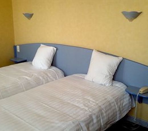 HOTEL LE CHAPON FIN