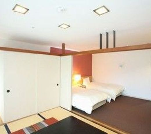 Wisterian Life Club Usami