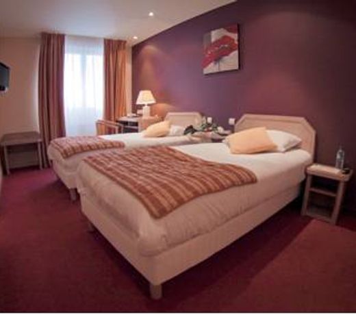 Brit Hotel Les Voyageurs