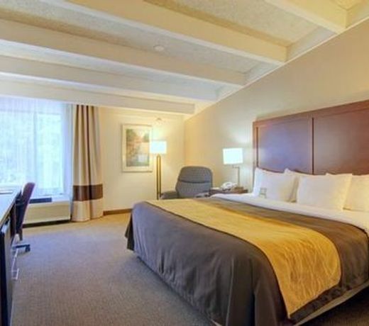 Comfort Inn & Suites Madison - Airport