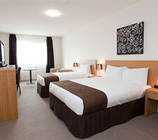 Bairnsdale International