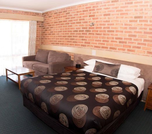 Colonial Motor Inn Bairnsdale Golden Chain Property