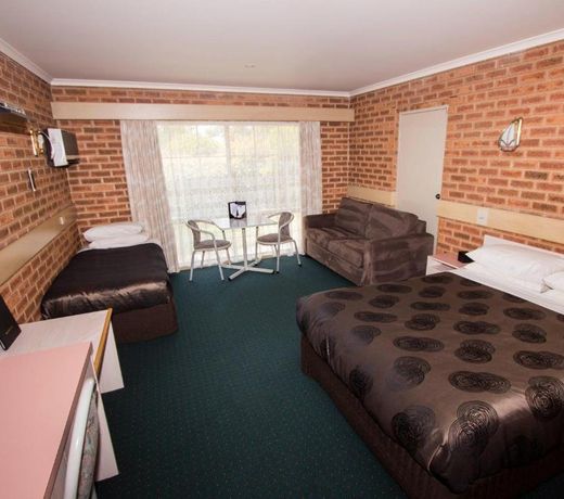 Colonial Motor Inn Bairnsdale Golden Chain Property