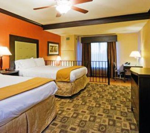 Holiday Inn Express Hotel & Suites Columbia-Fort Jackson, an IHG Hotel
