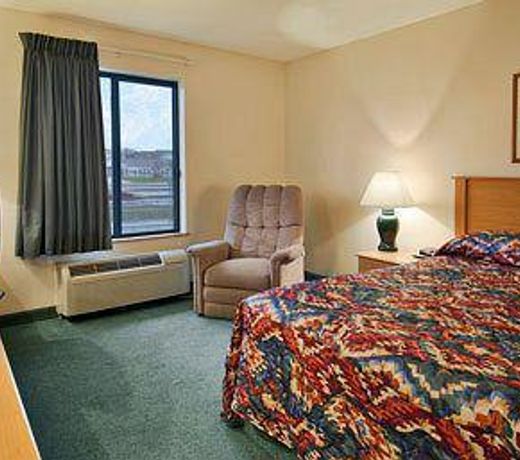 Super 8 by Wyndham Columbia Clark Lane