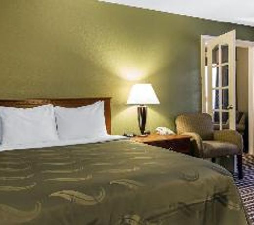 Quality Inn & Suites Columbia I-70