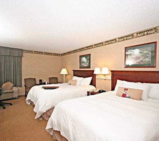 Howard Johnson by Wyndham Greensboro Near the Coliseum