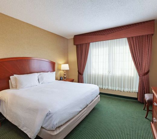 Embassy Suites Greensboro Airport