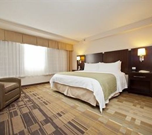 Holiday Inn Greensboro Airport, an IHG Hotel
