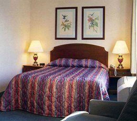 Extended Stay America Suites - Greensboro - Wendover Ave