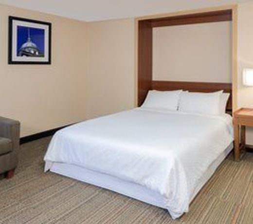 Kingston Market Square Hotel