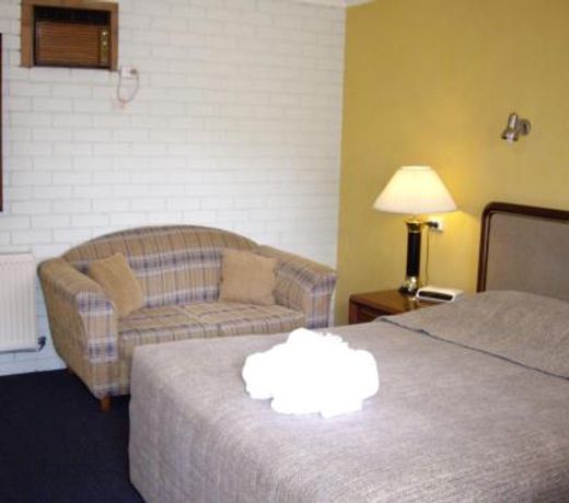 Estelle Kramer Motel