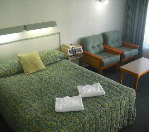 Alluna Motel
