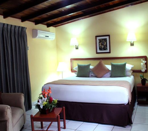 Best Western Las Mercedes Airport