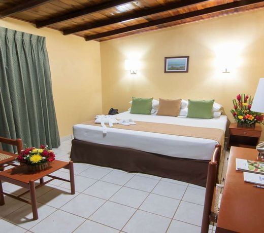 Best Western Las Mercedes Airport