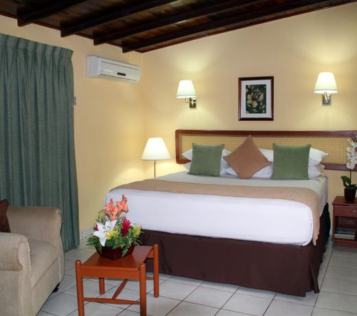 Best Western Las Mercedes Airport