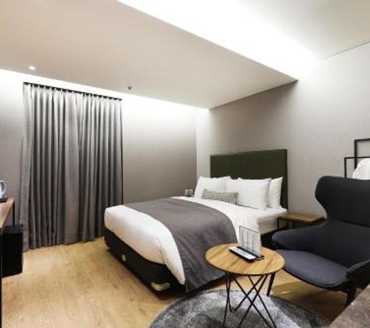 Elle Inn Hotel