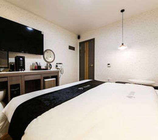 BJ HOTEL