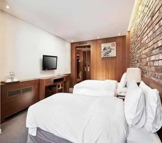 Hotel President